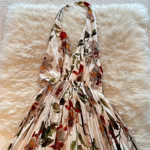 Forever 21 beautiful floral overlay romper!